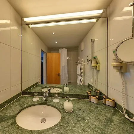 Unger 4* Stuttgart